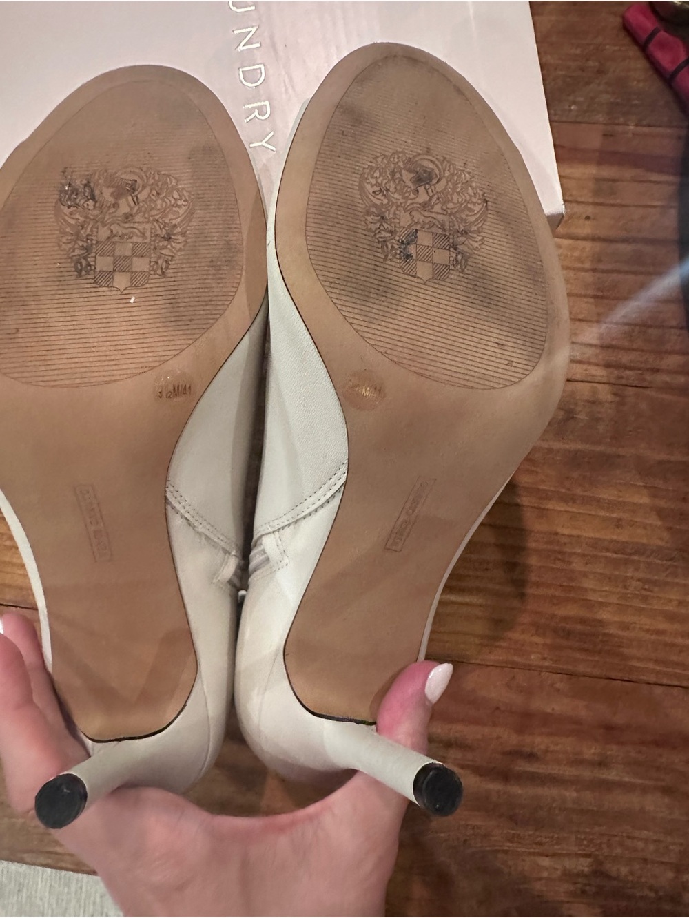 Vince Camuto Cream Peep-Toe Zip Booties - Picture 5 of 6